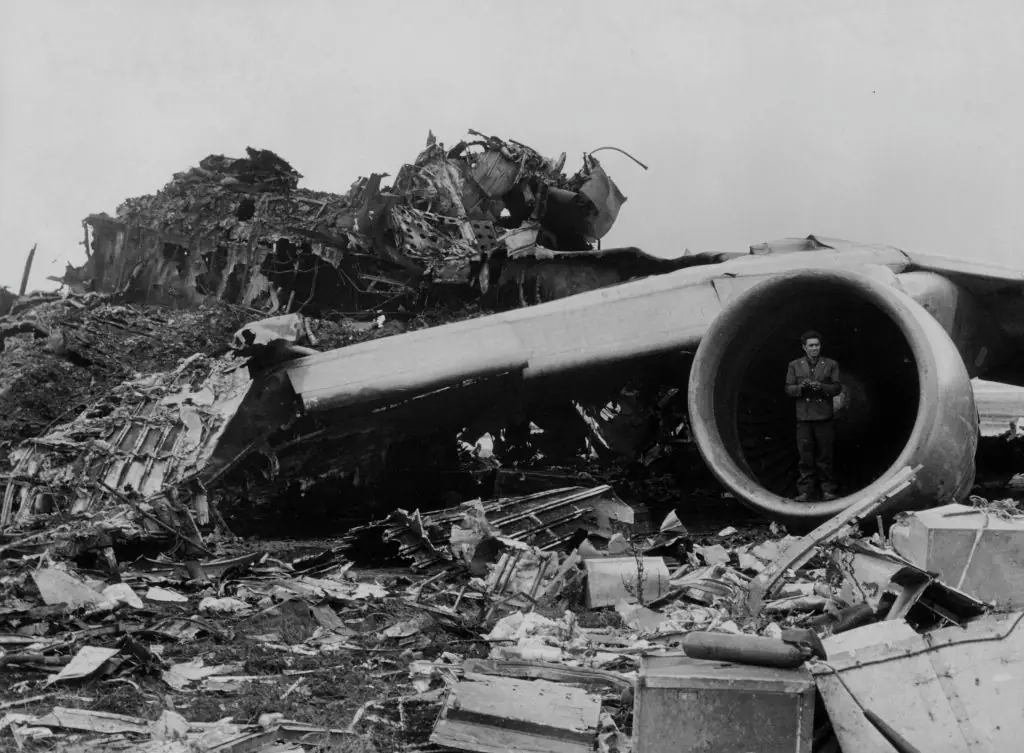 Mass of wreckage on the runway at Santa Cruz airport, Tenerife after 747 Jumbo Jets belonging to Pan-Am and KLM collided. Credit: Central Press / Getty