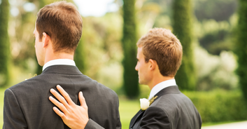 Groom kicks best man out of wedding reception after he proposes during speech