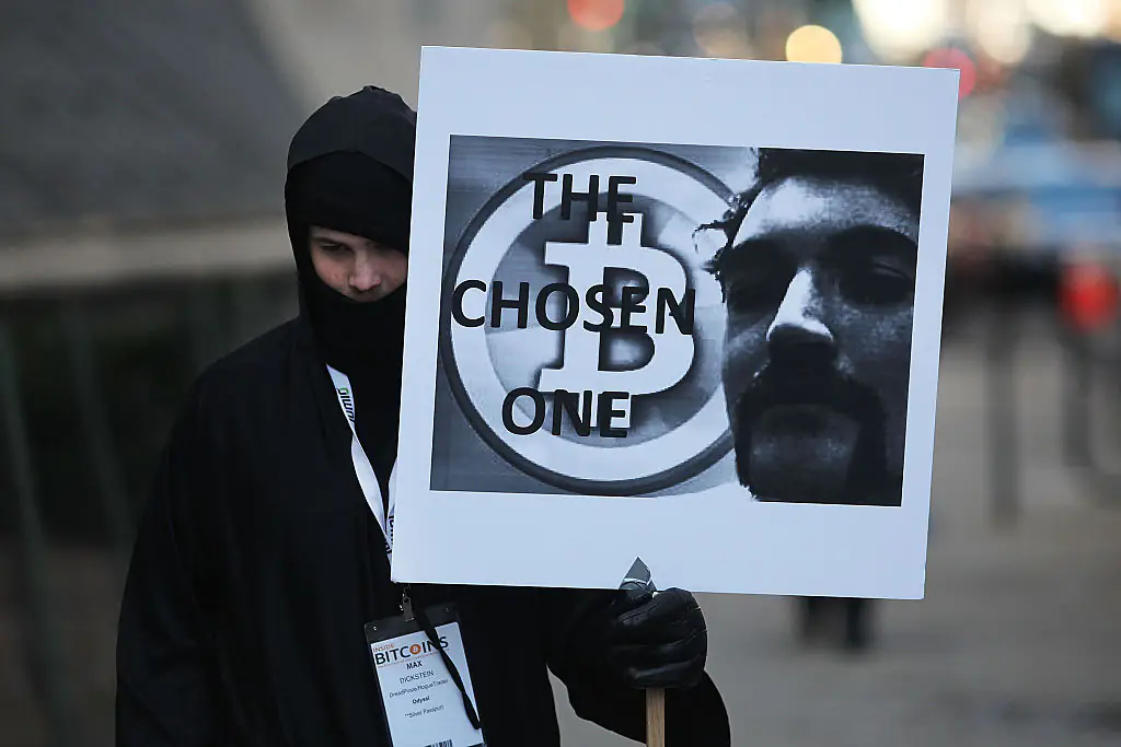 President Trump pardons Silk Road founder Ross Ulbricht amid life sentence
