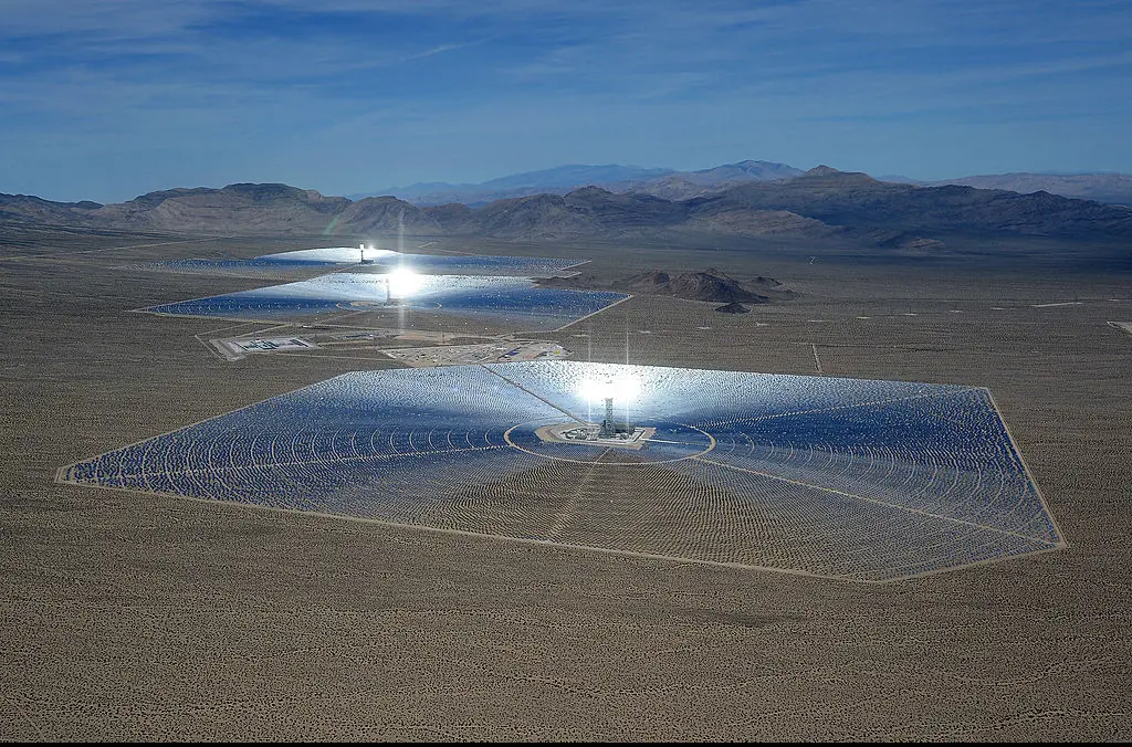 The Ivanpah Solar Electric Generating System seen in an aerial view  in the Mojave Desert. Credit: Ethan Miller / Getty