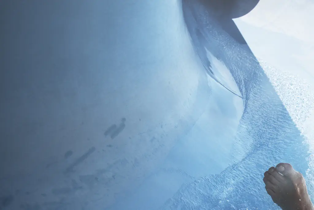 Female diver ignores warnings over men-only waterslide - goes down anyway