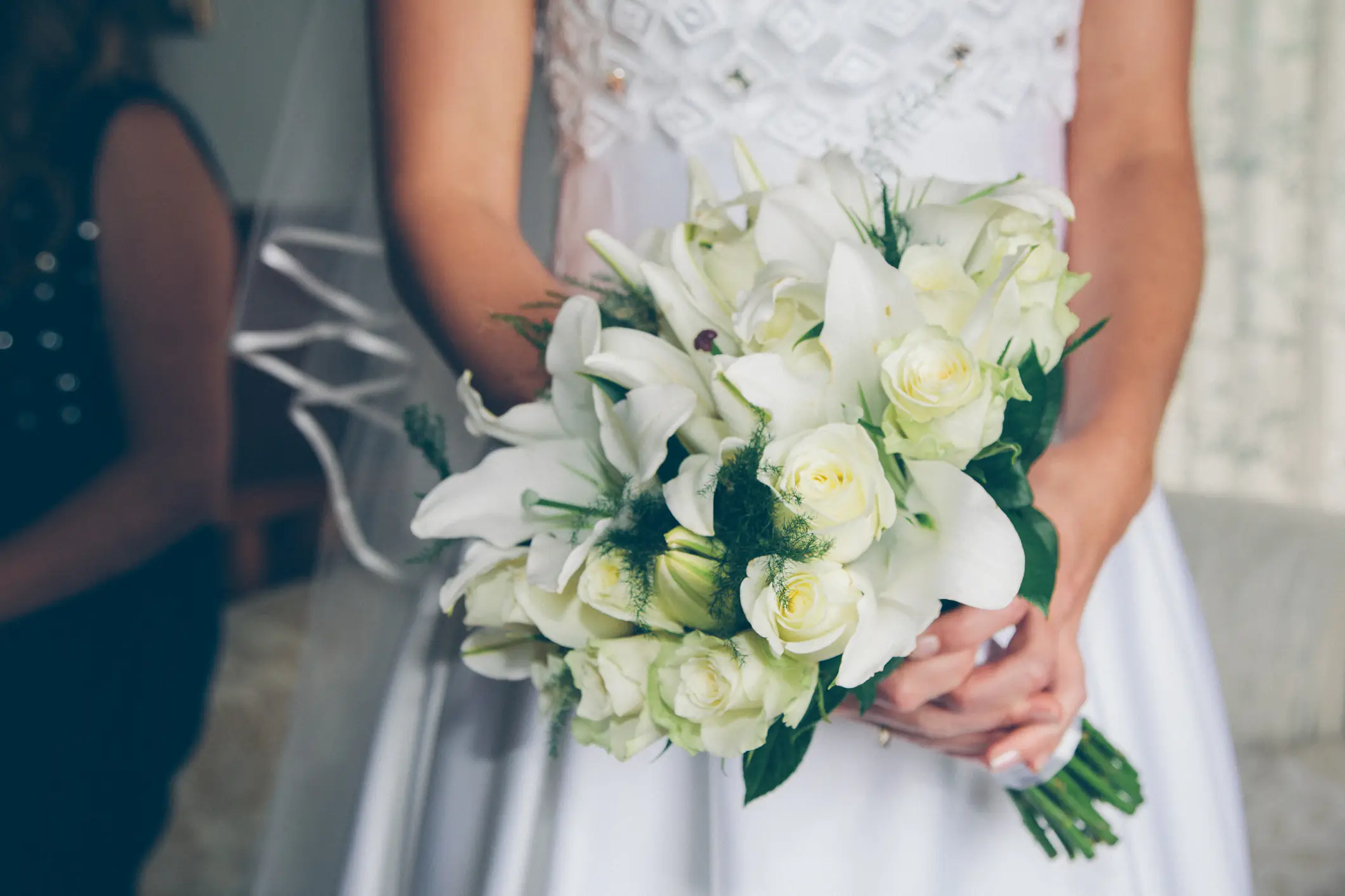 Bride is praised for un-inviting her cousin from her wedding due to her shocking plus one request