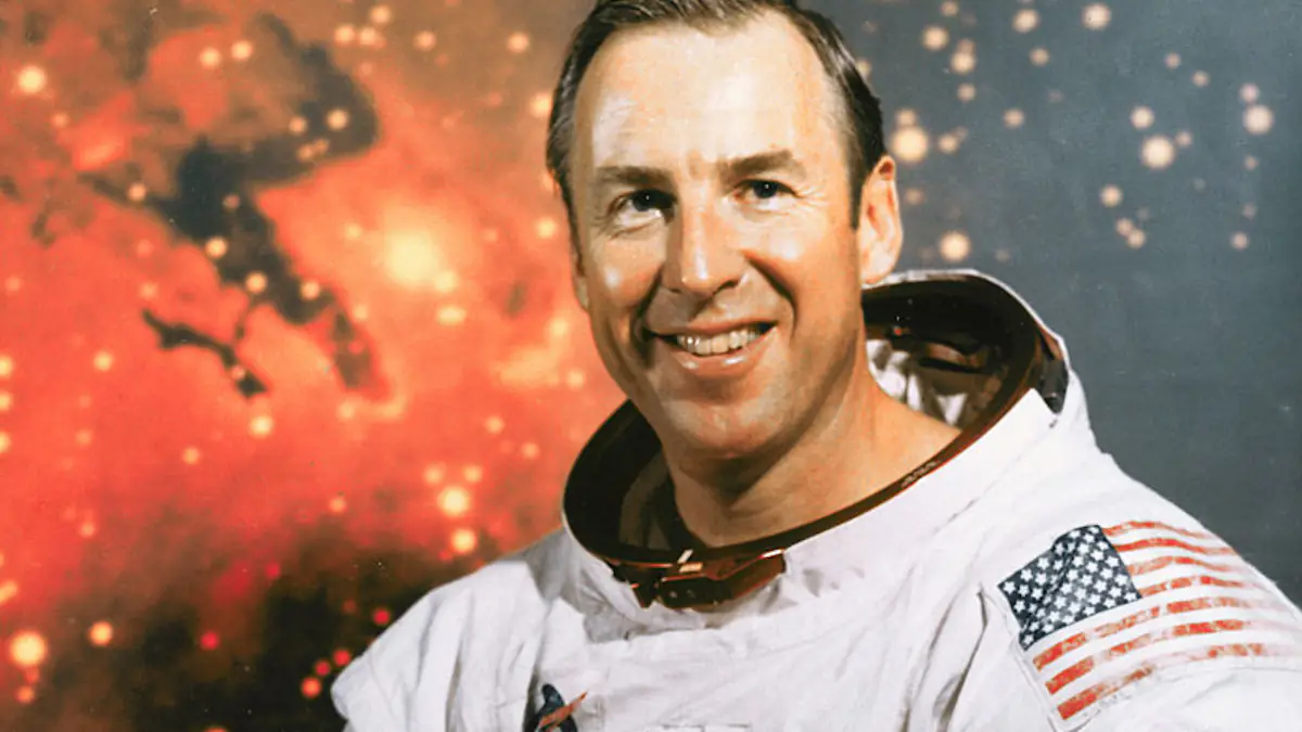 Apollo 13 commander James Lovell dies aged 97