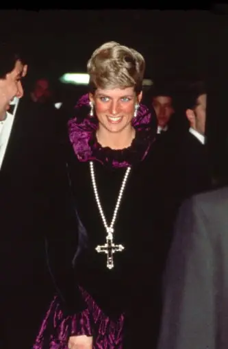 Princess Diana wearing the cross in 1987. Credit: 	Tim Graham / Getty