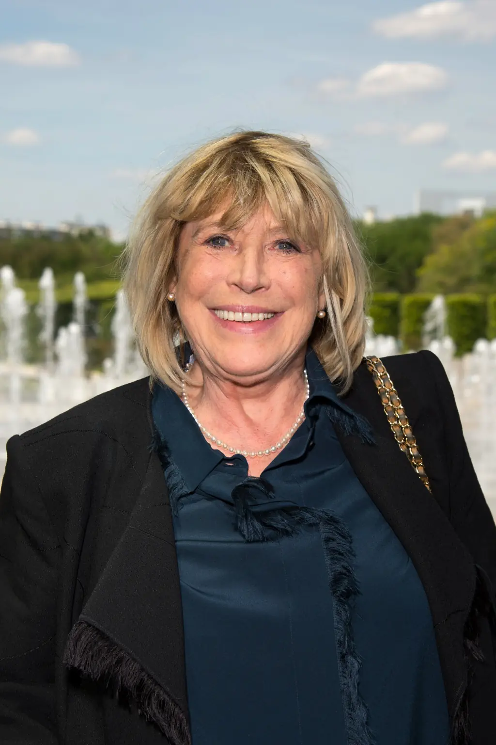 Marianne Faithfull dies aged 78 as Rolling Stones star Mick Jagger pays tribute