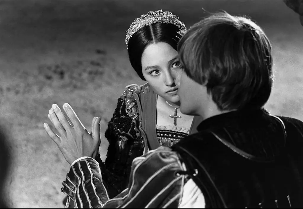 'Romeo and Juliet' actress dies at 73