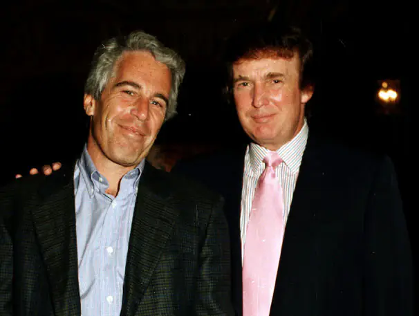Handwriting expert speaks out on Trump’s signature on the alleged Epstein birthday card