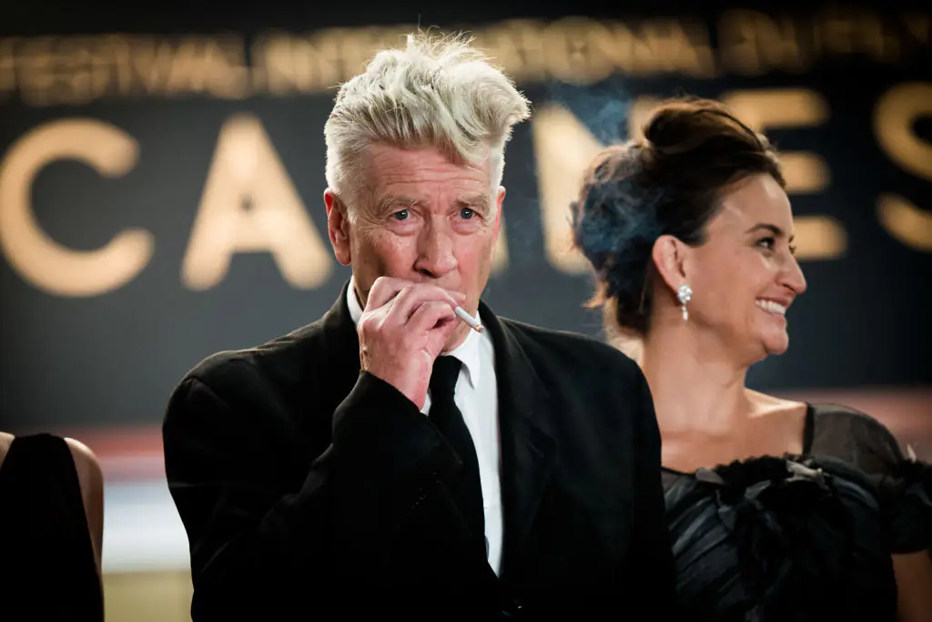 David Lynch, 78, says he needs oxygen to walk after smoking since age 8