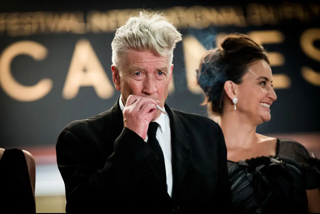 David Lynch, 78, says he needs oxygen to walk after smoking since age 8