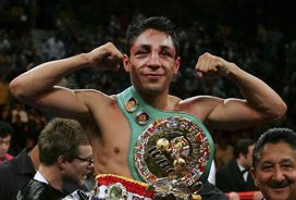 Boxing icon Israel Vazquez tragically dies at age 46