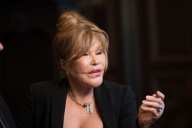 Jocelyne Wildenstein, 84, claims she's never had cosmetic surgery