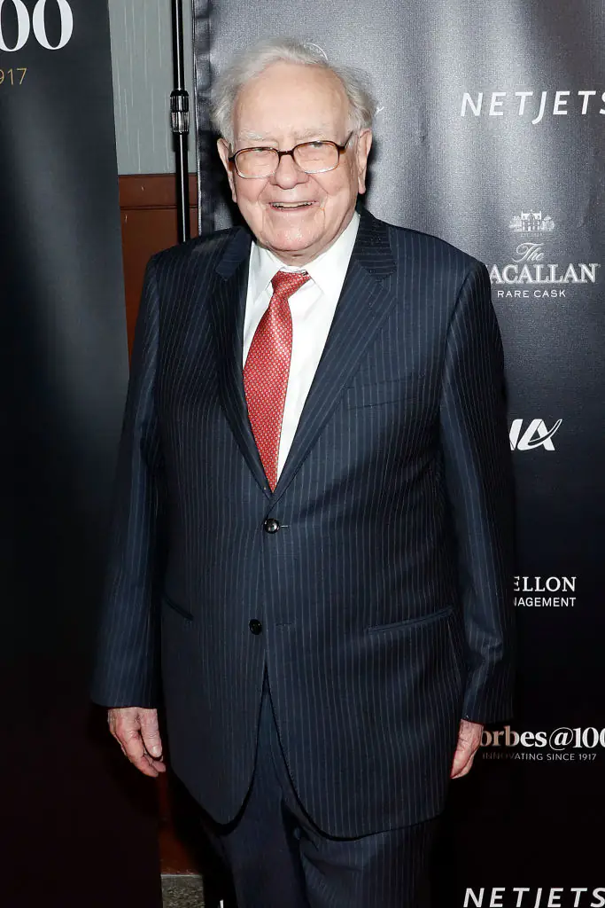 Billionaire Warren Buffett is giving away $6,000,000,000 - here's who is getting it