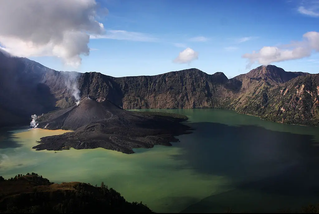 Family of hiker who died after falling into volcano accuses rescue team of ‘negligence’