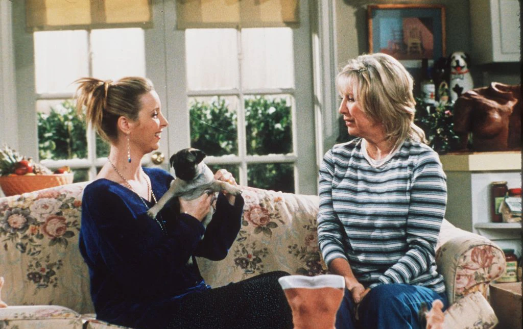 Lisa Kudrow pays tribute to on-screen mom Teri Garr, who has died aged 79