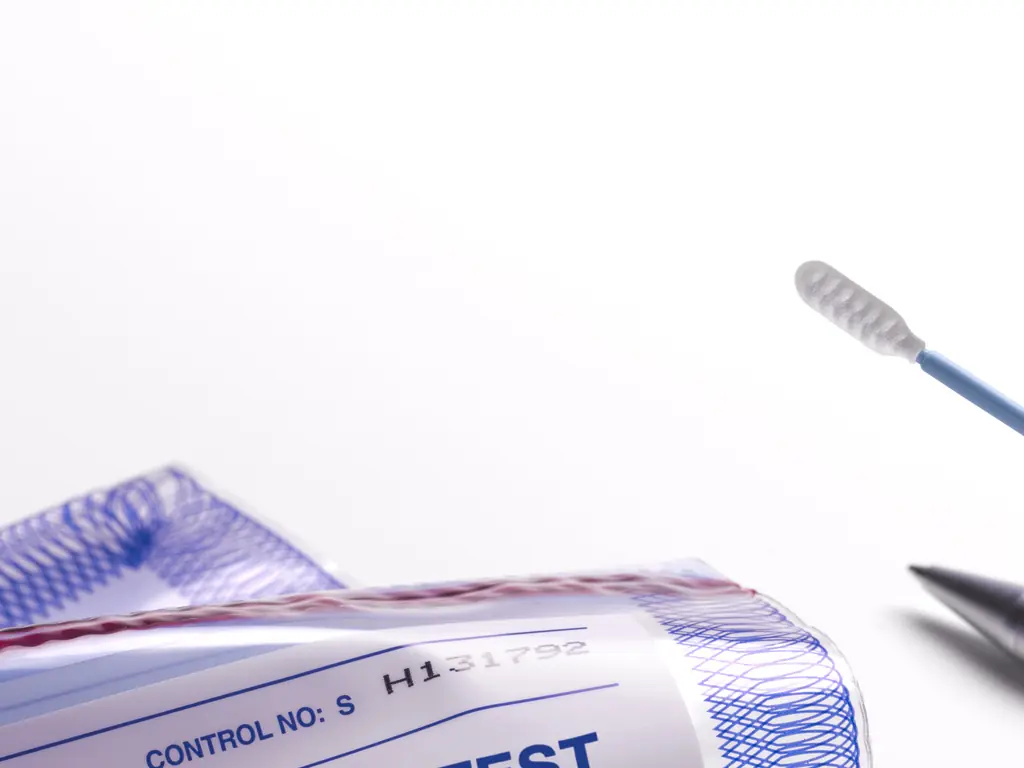 Woman learns heartbreaking truth about her dad after taking DNA test for fun