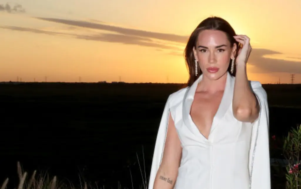 13 going on 30 star 'escaped cult after affair with its leader'