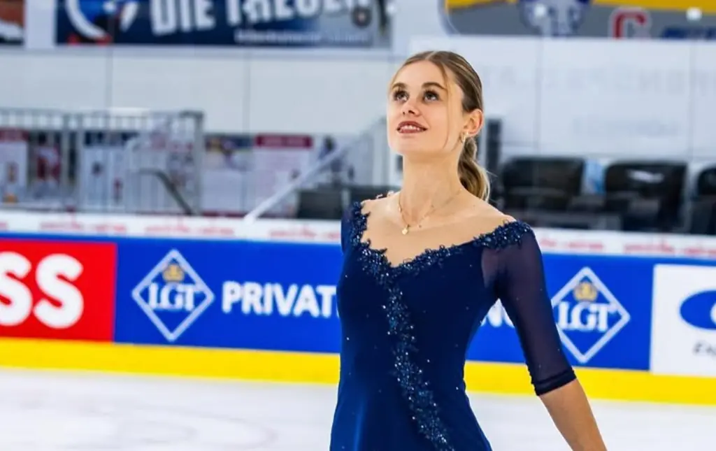 Julia Marie Gaiser dead at 23: Champion figure skater killed in tragic accident