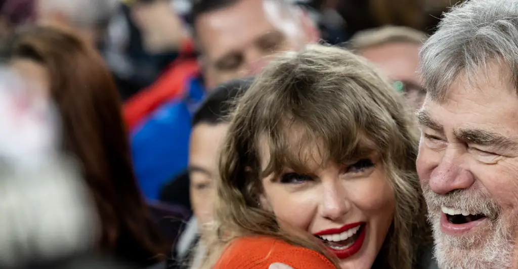 TaylorSwift (2).png