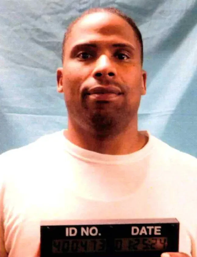 Witness's graphic description of death row inmate's execution by controversial method banned on cats and dogs