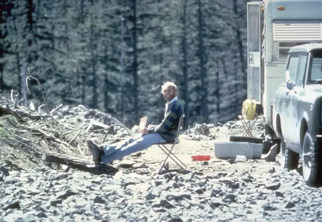 Haunting story behind image of man smiling on a deck chair before horrific disaster