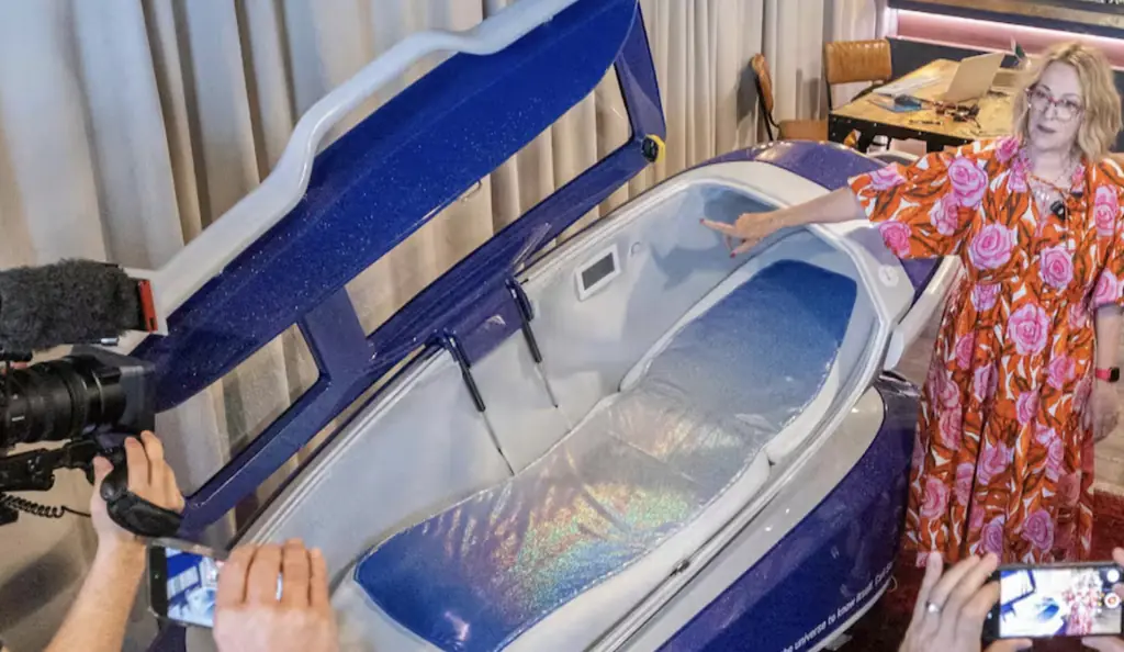 First person to die in controversial 'suicide pod' left 4-minute message explaining why