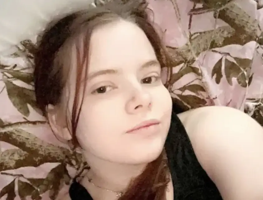 Teenage girl, 17, allegedly told 33-year-old boyfriend he had five hours to kill his own mom... or she would