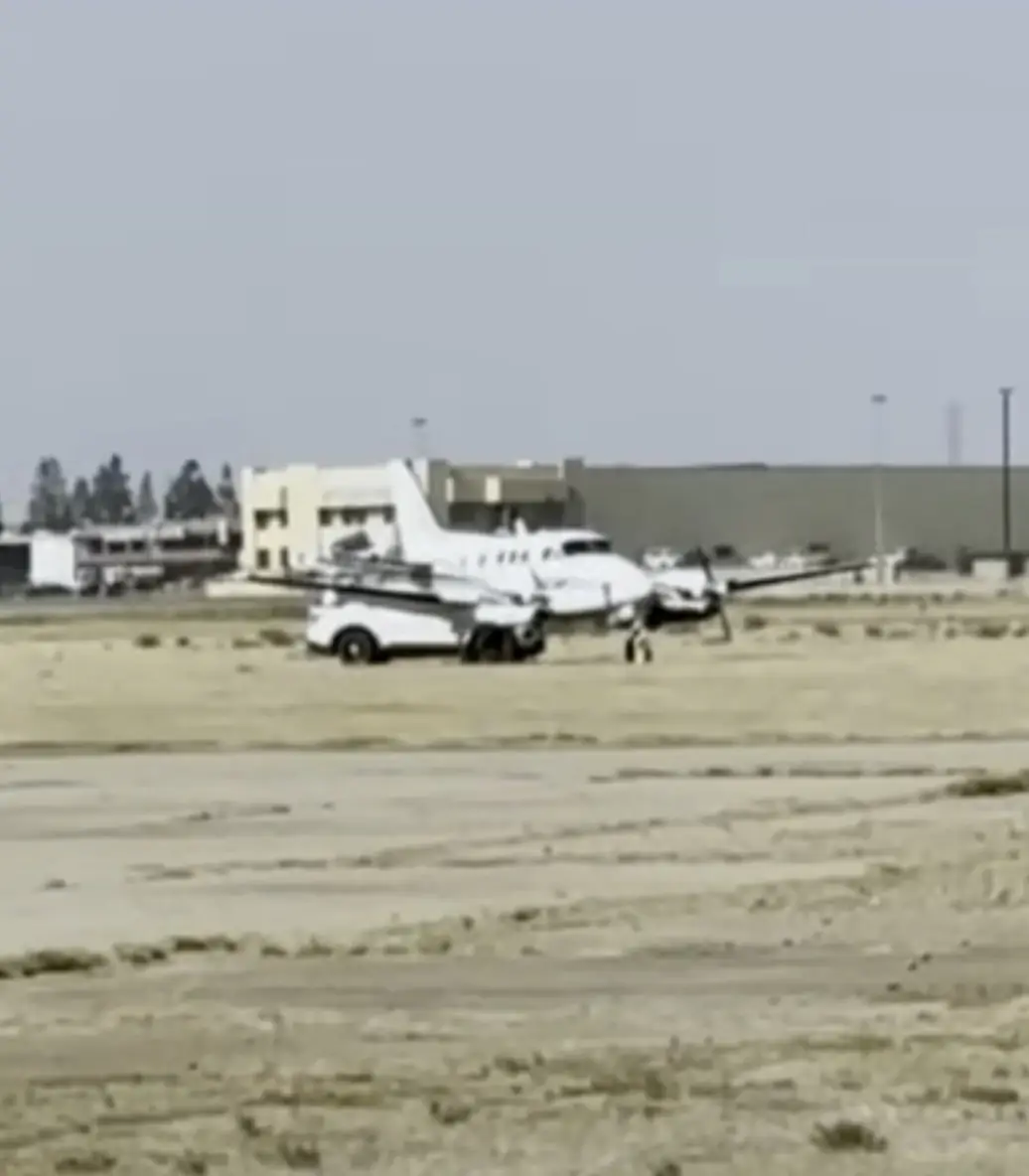 Woman with no flight experience miraculously lands plane after pilot husband suffers a heart attack mid-flight