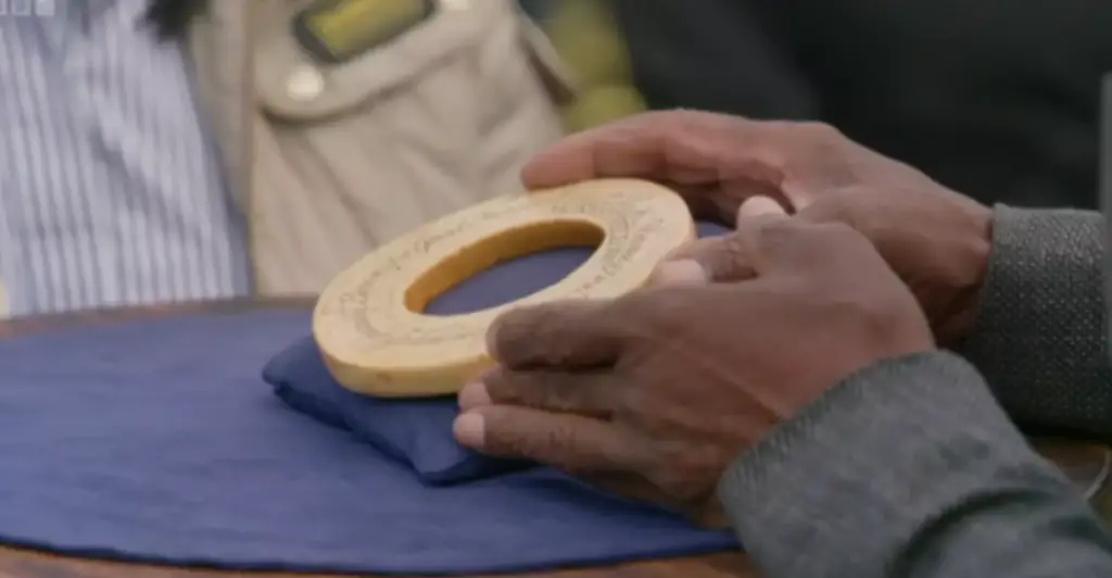 Moment 'Antiques Roadshow' expert refuses to value item due to its disturbing past: 'I just don’t want to value it'