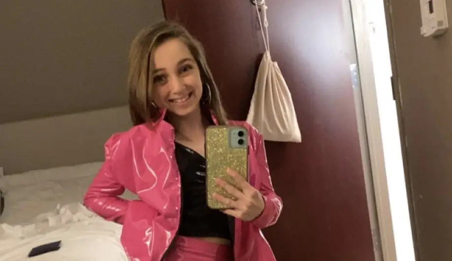 Woman who ‘looks like 8-year-old’ was given heartbreaking warning from parents about dating