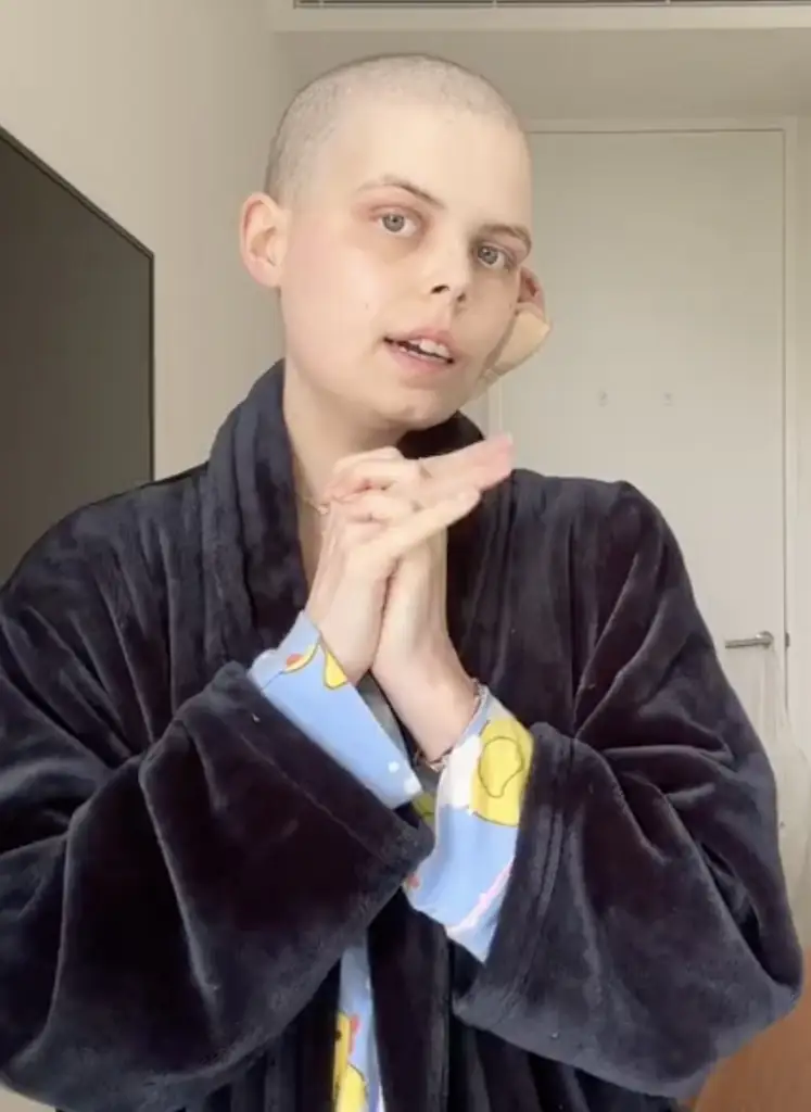 The video - a 'Get Ready With Me' - highlighted Bella's love for fashion. Credit: TikTok/@bellabradford0