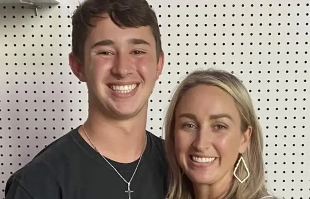 18-Year-old tragically dies in crash on way to Kansas City Chiefs game after mom surprised him with tickets
