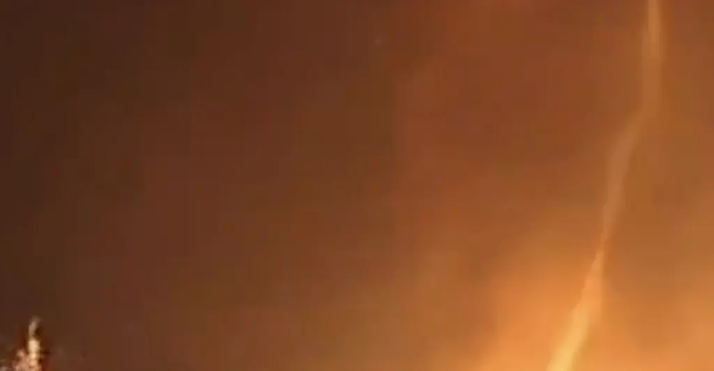 Eerie 'firenado' captured on camera as Los Angeles fires continue