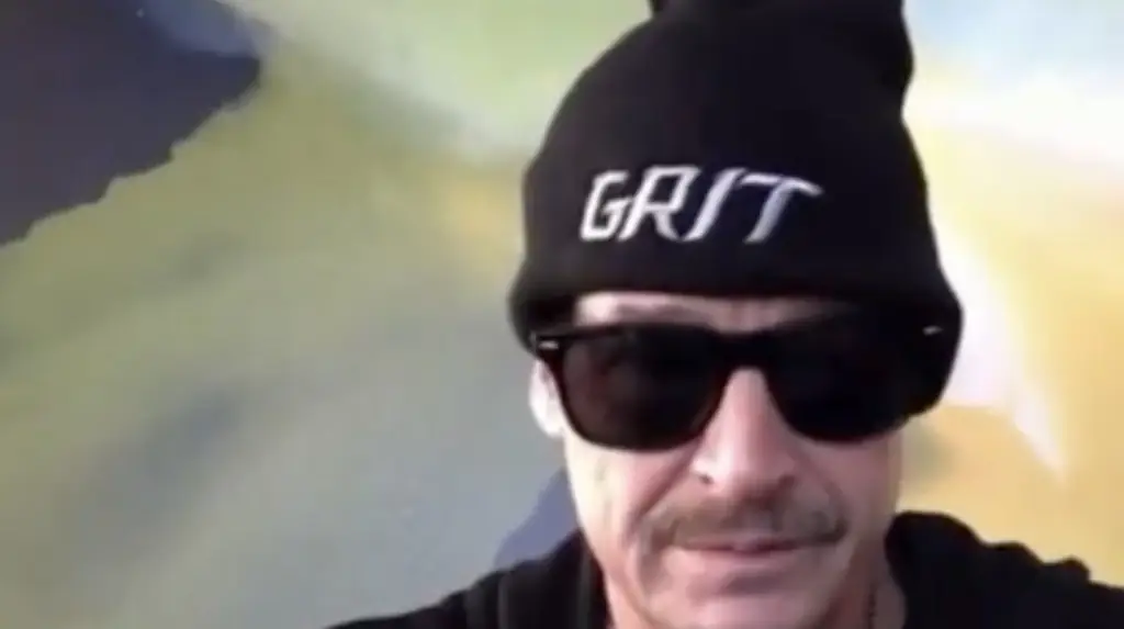 BBC News reporter shuts down Kid Rock after he calls her 'sexy'