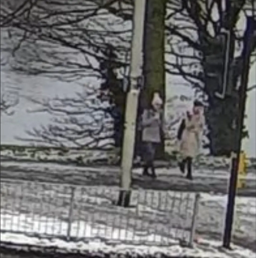 Henrietta and Eliza Huszti were last seen on CCTV near the River Dee. Credit: Police Scotland