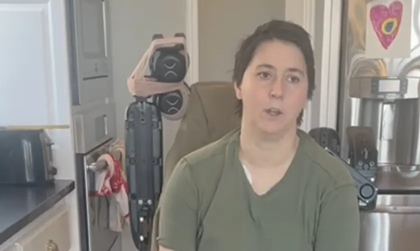 Mom who lost both arms and legs following traumatic birth shares advice to other pregnant women