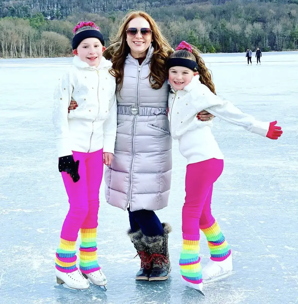Figure-skating sisters aged 14 and 11 among the victims of American Airlines crash