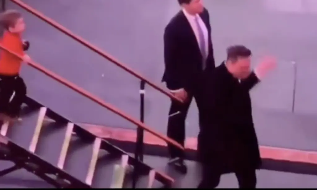 Elon Musk slammed over video that apparently shows him 'abandoning' his 4-year-old son, but another angle tells a different story