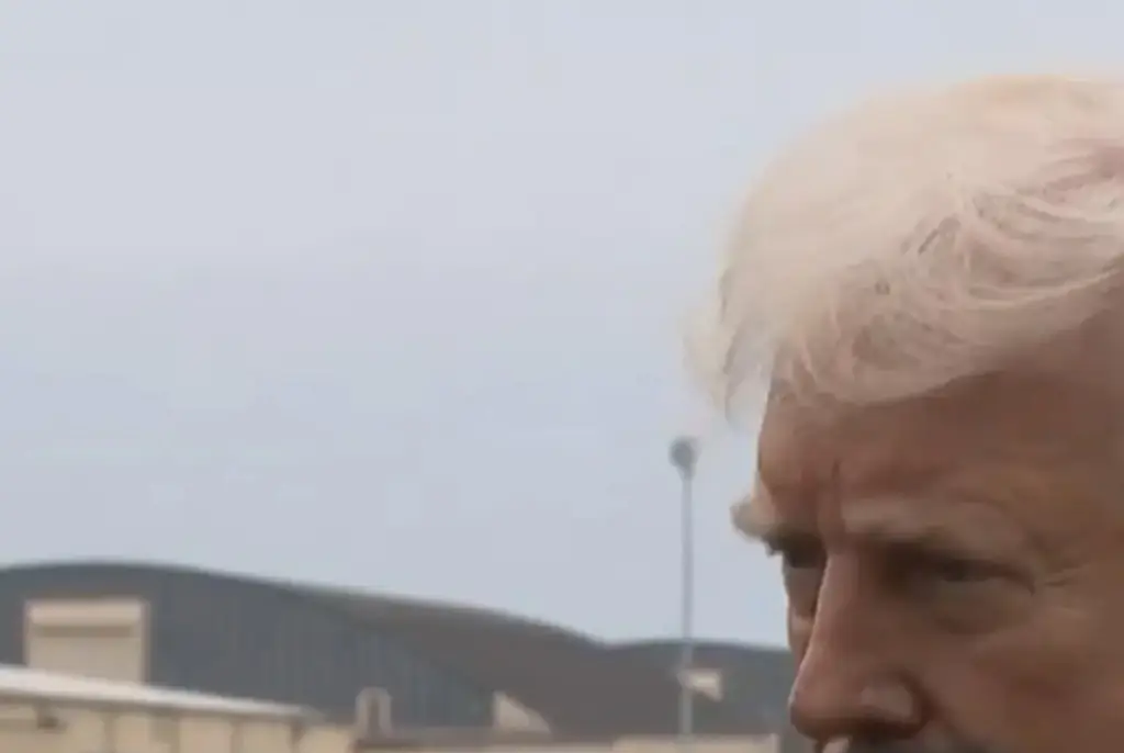 Crazy conspiracy theory emerges after reporter hits Trump in the face with a mic: 'Needs to be investigated'