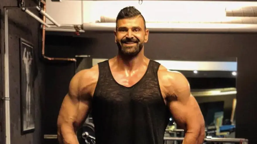 Netflix star dies aged 44 after 'running on treadmill'