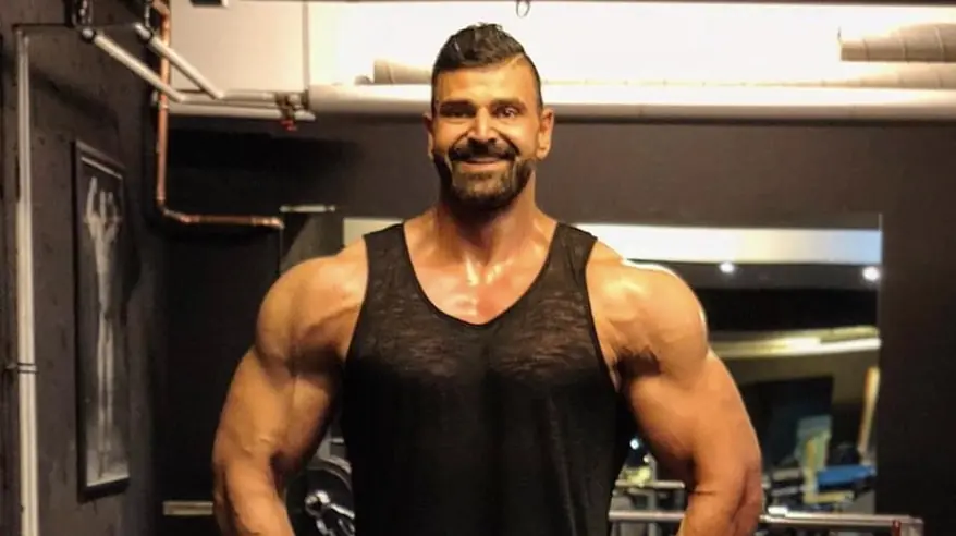 Netflix star dies aged 44 after 'running on treadmill'