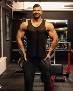 Netflix star dies aged 44 after 'running on treadmill'