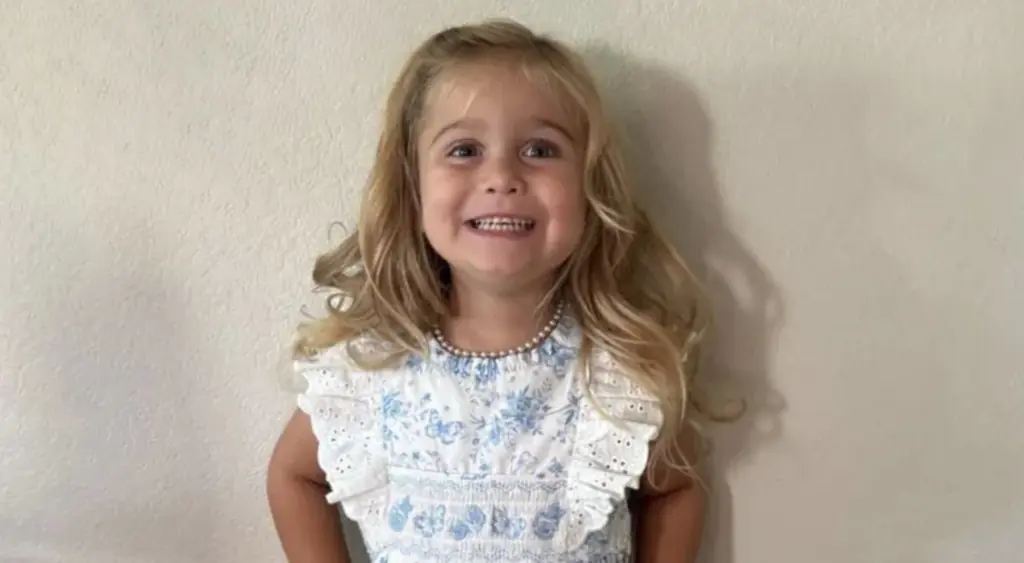 California mom arrested after crashing car in canal, leaving to take a bath while daughter, 4, was left stranded to die