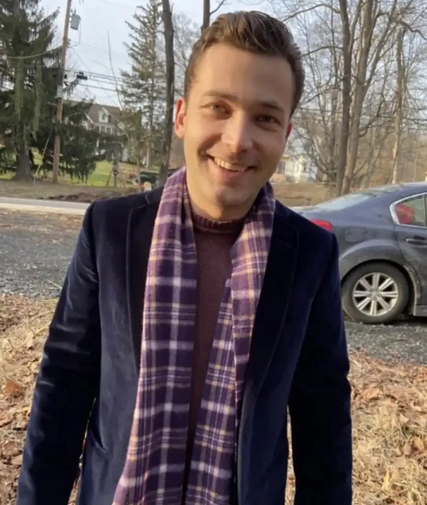 Body of missing NYC banker washes ashore - weeks after he disappeared leaving behind his pants and passport