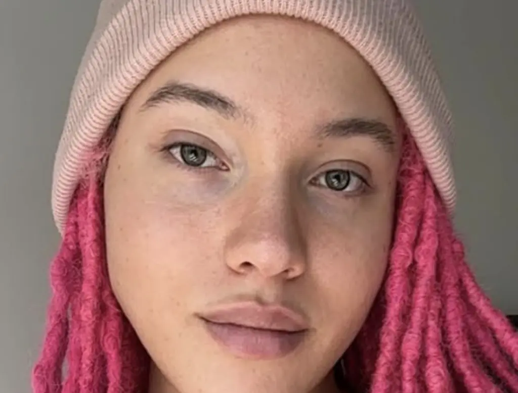 Robert De Niro's trans daughter shares public message to him after Hollywood legend shared his response to her coming out