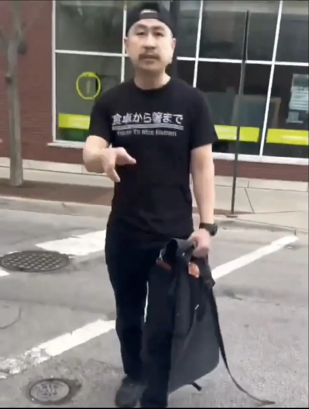 The restaurant owner was filmed chasing down the customer that didn't tip. Credit: X