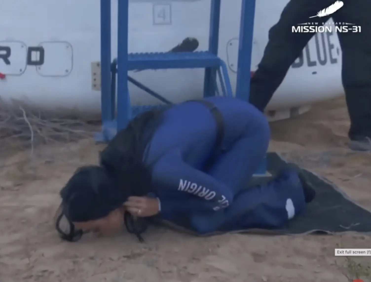 Katy Perry kissed the ground after landing. Credit: Blue Origin / YouTube