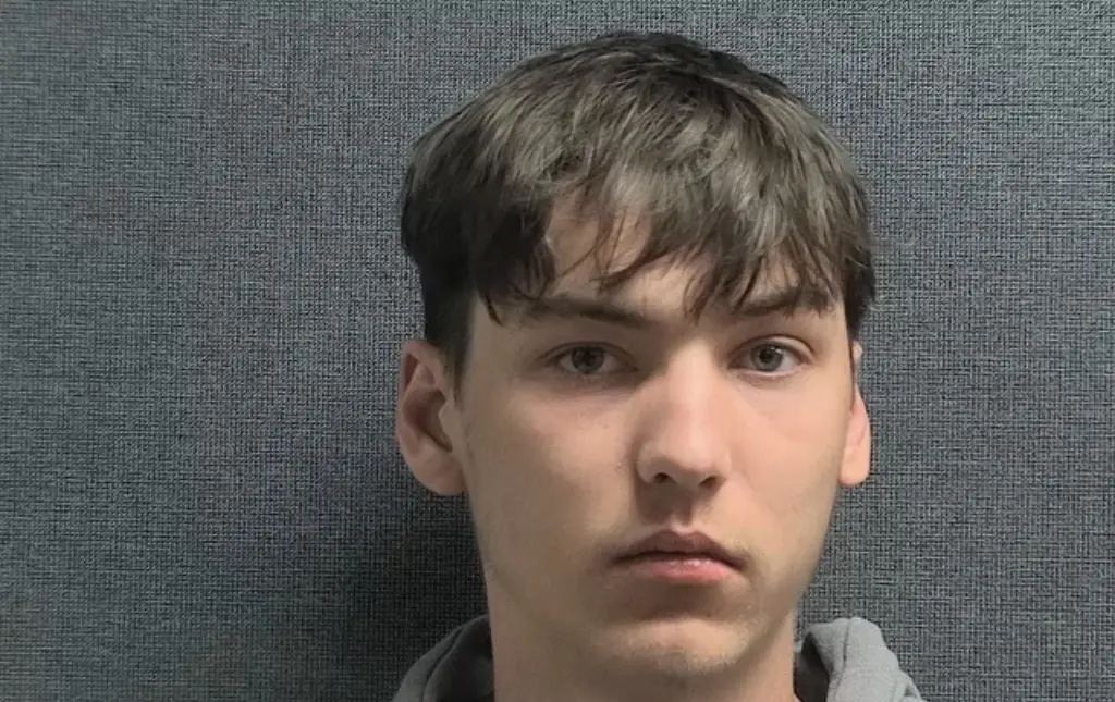 Father shot at naked man, 20, he found in his 13-year-old daughter's bedroom