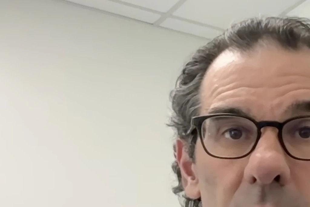 Grieving father shares the three warning signs he missed before his young son died by suicide