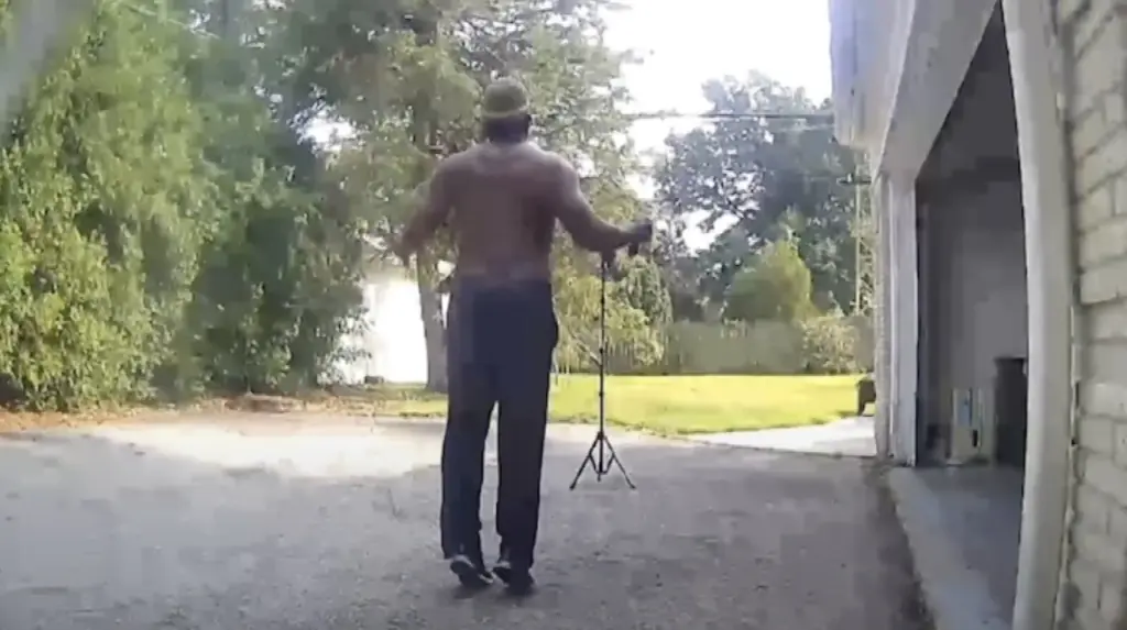 Moment man's Apple Watch saves his life after he suffers stroke during workout