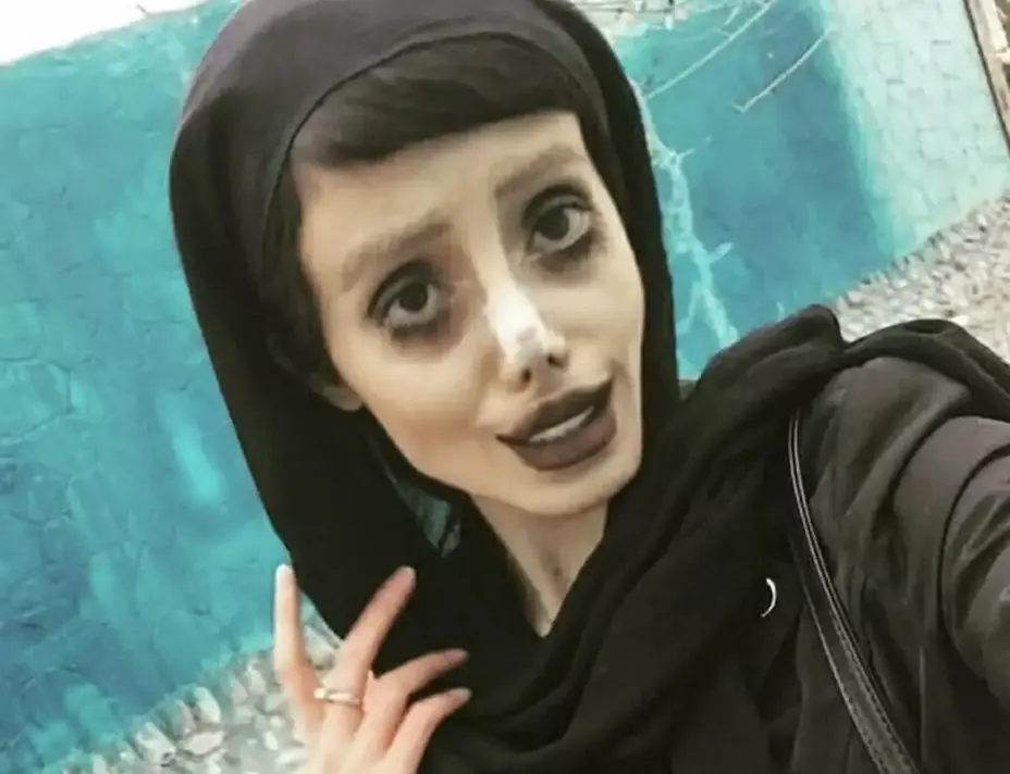 Tabar used photoshop to alter her appearance. Credit: Instagram / sahartabar_official